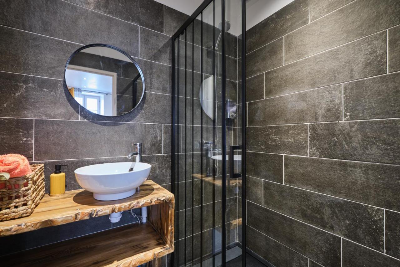 Place Carnot - Studio Tout Equipe Avec Jacuzzi Proche Toutes Commodites Carcassonne Zewnętrze zdjęcie