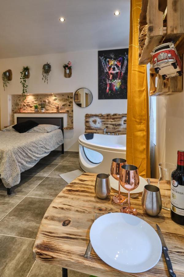 Place Carnot - Studio Tout Equipe Avec Jacuzzi Proche Toutes Commodites Carcassonne Zewnętrze zdjęcie