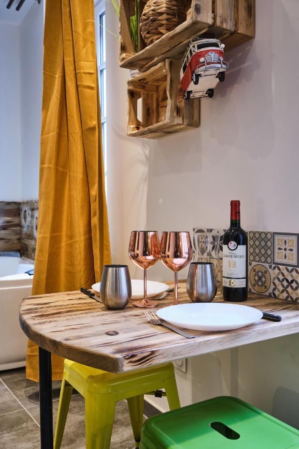 Place Carnot - Studio Tout Equipe Avec Jacuzzi Proche Toutes Commodites Carcassonne Zewnętrze zdjęcie