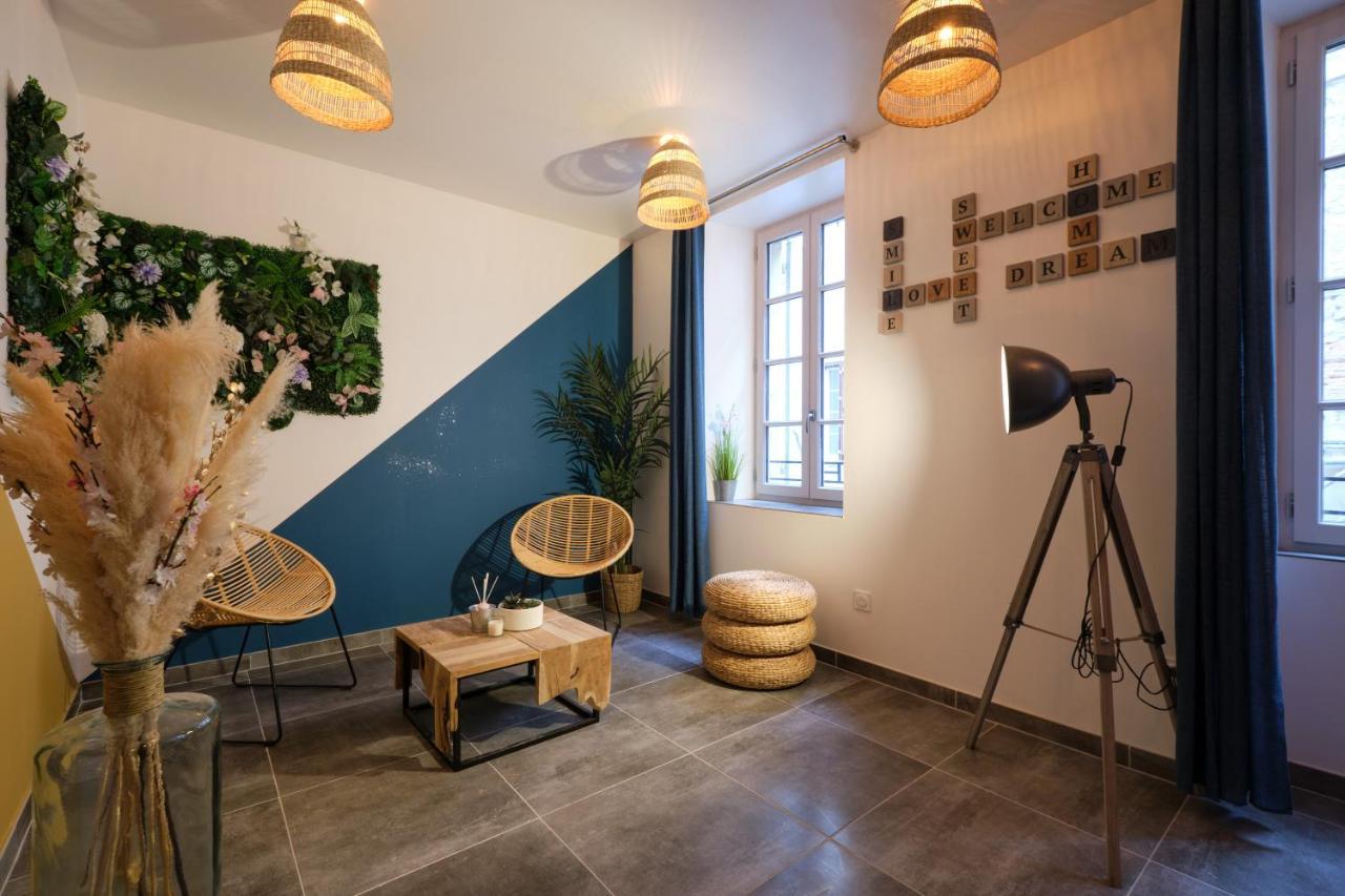 Place Carnot - Studio Tout Equipe Avec Jacuzzi Proche Toutes Commodites Carcassonne Zewnętrze zdjęcie