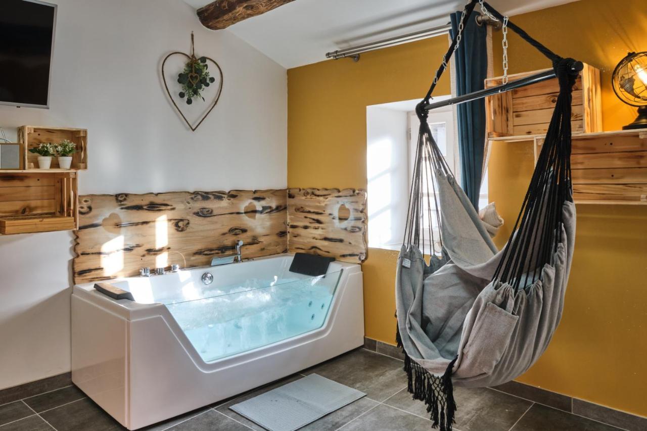 Place Carnot - Studio Tout Equipe Avec Jacuzzi Proche Toutes Commodites Carcassonne Zewnętrze zdjęcie