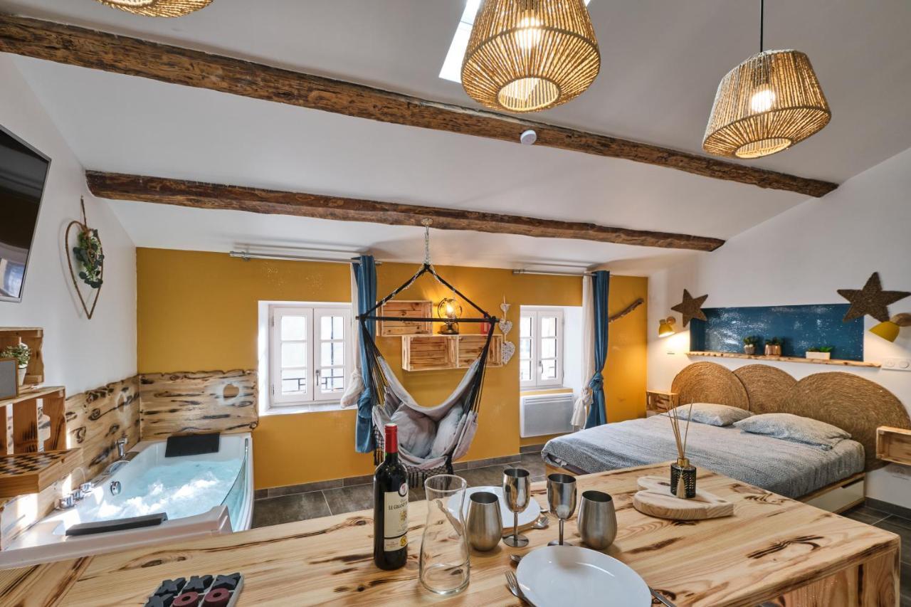 Place Carnot - Studio Tout Equipe Avec Jacuzzi Proche Toutes Commodites Carcassonne Zewnętrze zdjęcie